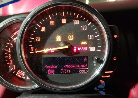 2015 Mini Hardtop Cooper z USA, uszkodzony, nr VIN WMWXS5C57FT831495